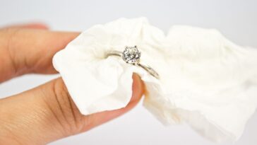 Cleaning Jewellery